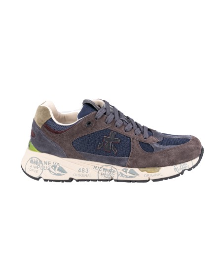 Shop PREMIATA  Scarpa: Premiata sneakers "Mase 6889".
Logo all'esterno.
Scritta PREMIATA all'interno.
Nome del modello sull'etichetta.
Composizione: Suola: 30% gomma 65% eva 5% tpu tomaia: 30% pelle di vitello 55% ny 15%pu fodera: 86% pelle di capra 14% pu.
Made in Vietnam.. MASE 6889-B